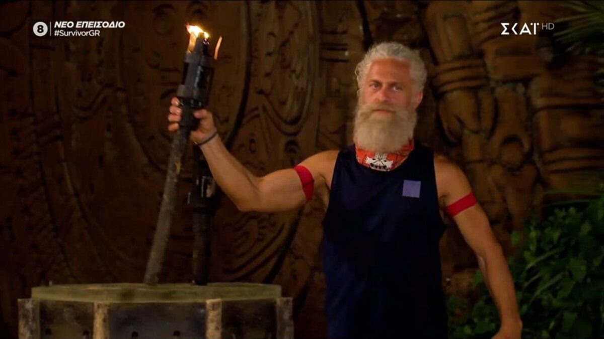 Απρόσμενη αποχώρηση στο Survivor: Ο Βαλάντης Πάκος εγκατέλειψε τη μονομαχία και αποχώρησε από το ριάλιτι