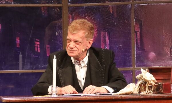 Τάκης Παπαματθαίου: «Ηθοποιοί χωρίς εκπαίδευση – Το επάγγελμά μας έχει υποβαθμιστεί»