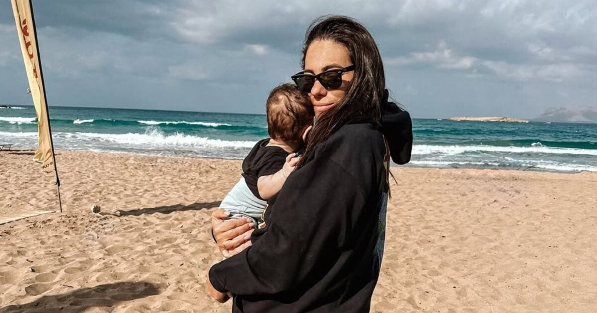 Ευρυδίκη Βαλαβάνη: Το βίντεο από τη βόλτα στην ακτή με τον 8 μηνών γιο της – «Ένα κορίτσι που ζει το όνειρο της μητρότητας»
