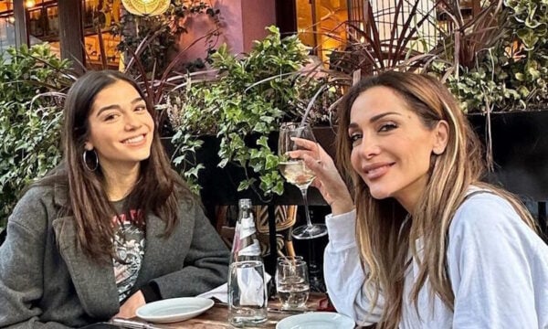 Δέσποινα Βανδή: Το συγκινητικό βίντεο αφιέρωμα της Μελίνας Νικολαϊδη – «Η ηρωίδα μου»