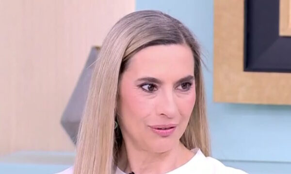 Βίκυ Βολιώτη: Συγκλονιστική εξομολόγηση για την απώλεια του πατέρα της – «Ήμουν 16 όταν τον έχασα, πολύ σκληρό»