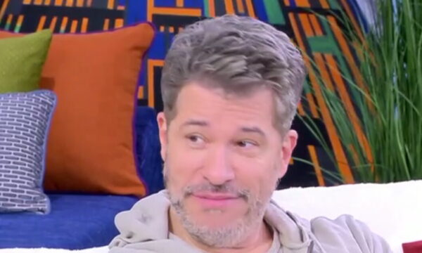 Χάρης Βαρθακούρης για Big Brother: «Έξι χρόνια μετά, δεν υπάρχει ρήτρα στο συμβόλαιό μου που να με εμποδίζει να το δηλώσω»