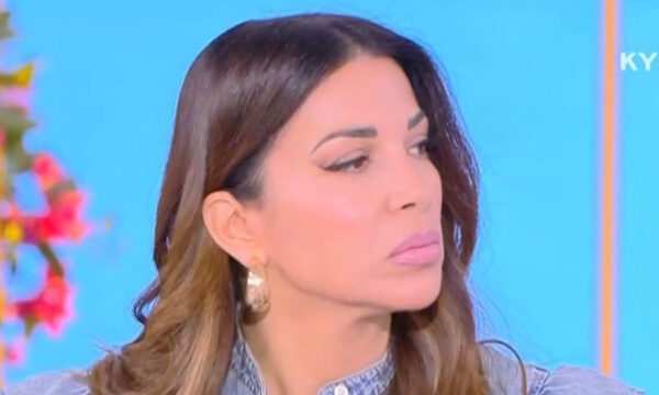 Ελένη Χατζίδου: «Κάτι μου συμβαίνει σήμερα, νιώθω μια έντονη θλίψη»