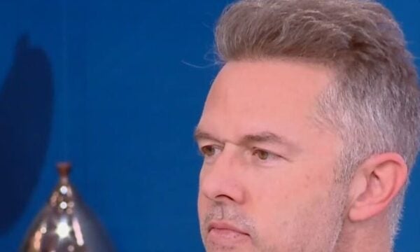 Χρήστος Λούλης για Ζέτα Μακρυπούλια: «Είναι μοναδικό φαινόμενο» – «Με την Έμιλυ Κολιανδρή έχουμε δύο παιδιά, δεν μπορούμε να λείψουμε για πολύ»