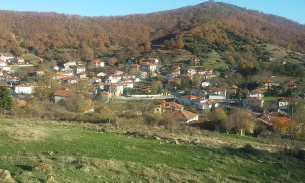 52 λεπτά από τη Θεσσαλονίκη: Ανοιξιάτικη εκδρομή σε ένα μαγευτικό χωριό που δε θα βρεις σε ταξιδιωτικούς οδηγούς