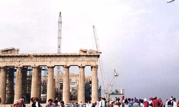 «Αναταραχές το καλοκαίρι» στον ευρωπαϊκό τουρισμό – Πώς επηρεάζεται η Ελλάδα