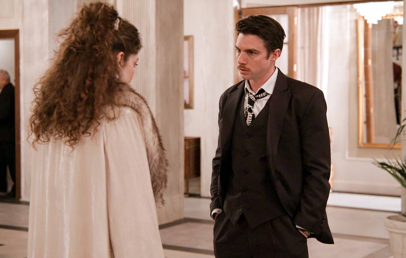 «Grand Hotel»: Η Αλίκη επιλέγει να αποκαλύψει την αλήθεια στον Πέτρο για την εγκυμοσύνη της