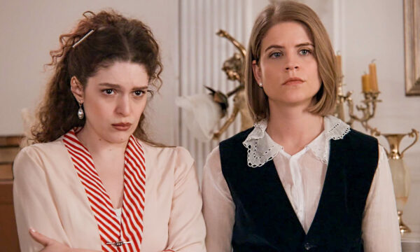 «Grand Hotel»: Η Αλίκη γράφει στον Πέτρο, ενώ κι εκείνος επιδιώκει επαφή από τη Βουλγαρία