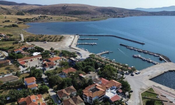ΒΙΝΤΕΟ: Ένα από τα πιο αυθεντικά και ιστορικά χωριά της Ελλάδας ανακαλύπτεται στη Λήμνο
