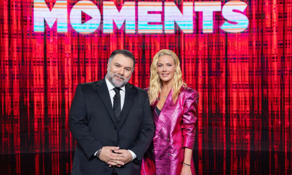 «Moments» με τη Ζέτα Μακρυπούλια: Ένα επεισόδιο πλούσιο σε αναμνήσεις με φιλοξενούμενο τον Γρηγόρη Αρναούτογλου