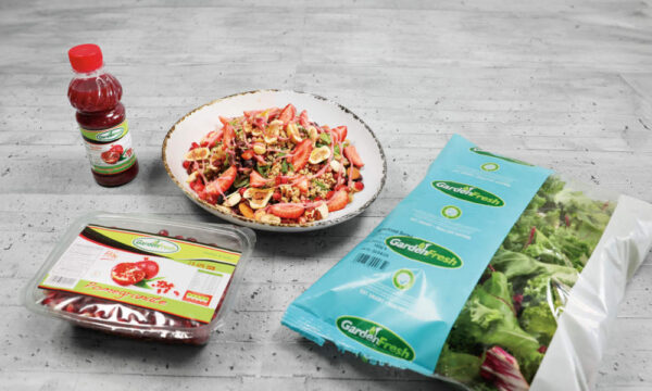 Superfood Σαλάτα Ενέργειας με κινόα και σάλτσα ροδιού