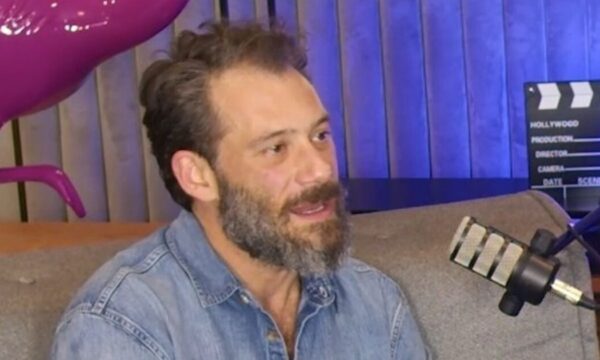 Αντίνοος Αλμπάνης: Γιατί δεν είχε εξομολογηθεί στους γονείς του τη μάχη με τον καρκίνο και η αποκάλυψη για την ιδιωτική του ζωή