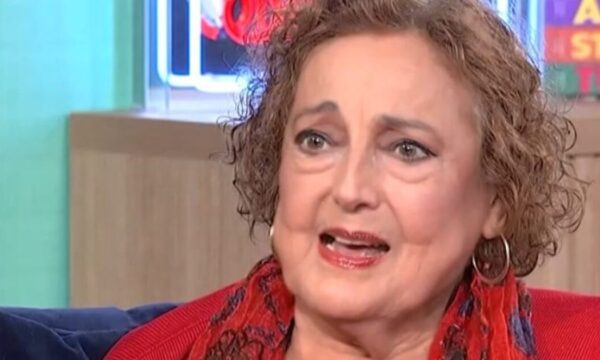 Ανθή Ανδρεοπούλου: «Ο πατέρας μου χάθηκε όταν ήμουν τριών – Η μόνη ανάμνηση που έχω, πίστευα πως ήταν όνειρο»