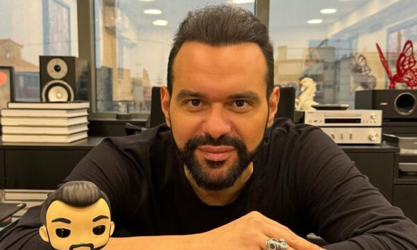 Γιώργος Αρσενάκος: Η έκπληξη των συνεργατών του με την τούρτα γενεθλίων