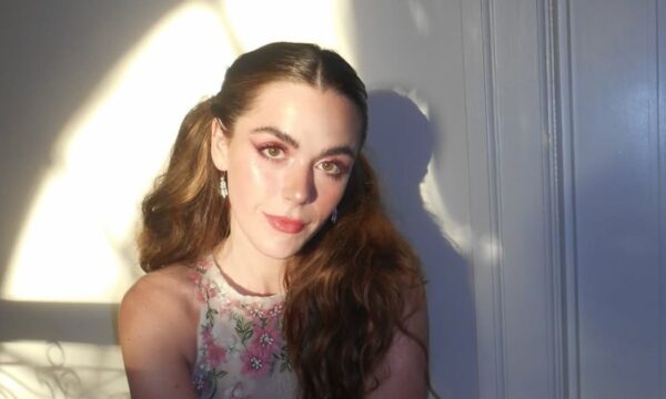 Cherry Blossom Makeup: Η ανοιξιάτικη μόδα μακιγιάζ εμπνέεται από τις ροζ αποχρώσεις των ανθών
