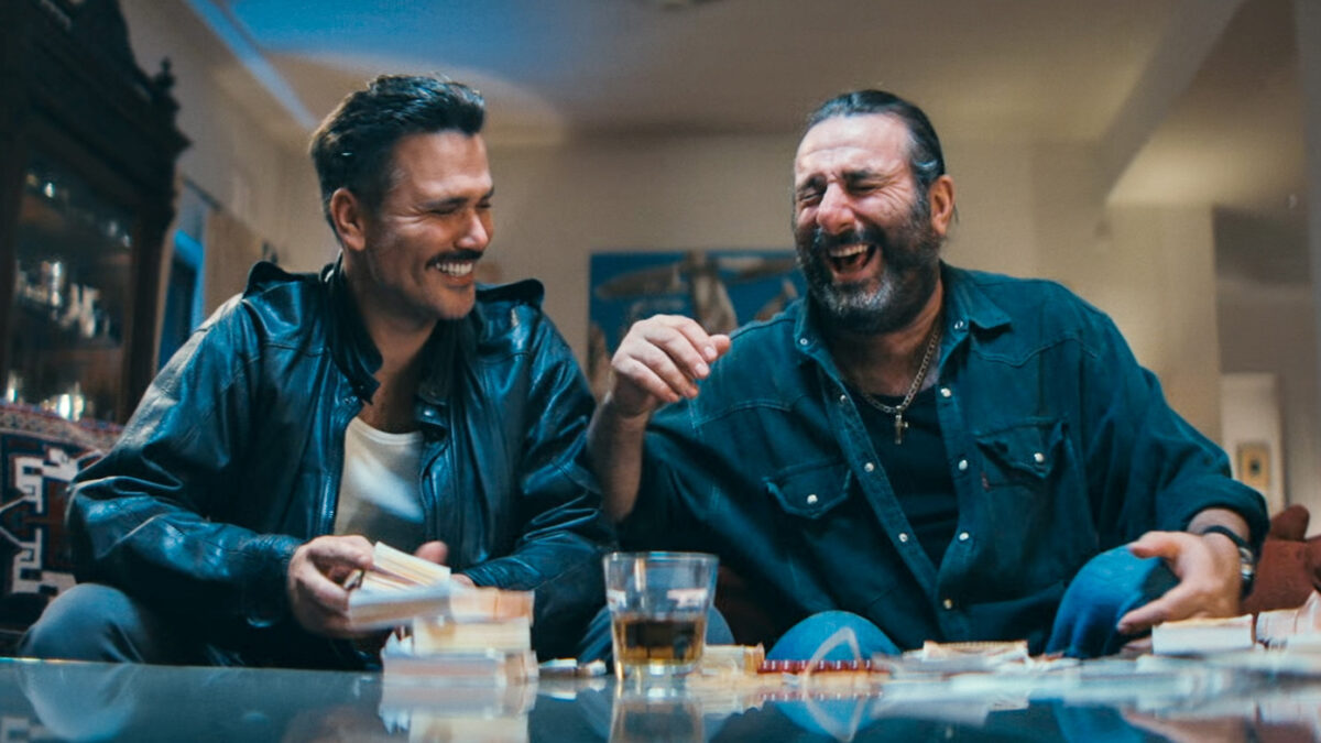 «Γιατί ρε πατέρα»: Η σύλληψη είναι ζήτημα χρόνου καθώς ο Φιλίππου έχει πλέον αρκετά στοιχεία εναντίον τους