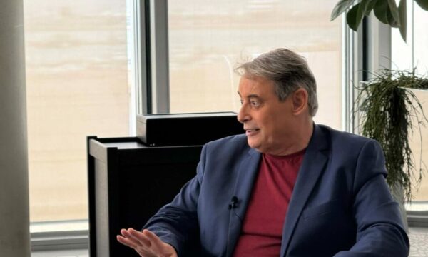 Ιορδάνης Χασαπόπουλος: Δούλεψα τρεις δουλειές για να τα βγάλω πέρα ως πατέρας