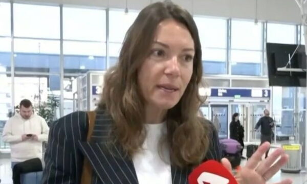 Η Βίκυ Καγιά αντιδρά για πρώτη φορά μετά τα άρθρα: «Απαράδεκτο να δημοσιεύονται ανακρίβειες για την προσωπική μου ζωή»