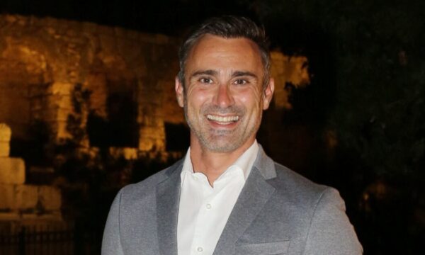 Γιώργος Καπουτζίδης: «Ο σύντροφός μου είναι ο πιο όμορφος Έλληνας άνδρας»