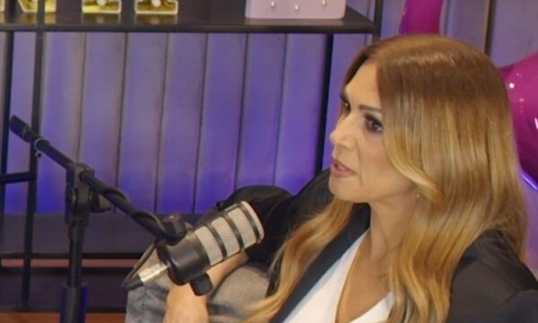 Έλλη Κοκκίνου: «Ρώτησα τους γονείς μου, “γιατί με φέρατε στον κόσμο;” – Τα 22 κιλά που πρόσθεσε σε ένα έτος και το body shaming που υπέστη»