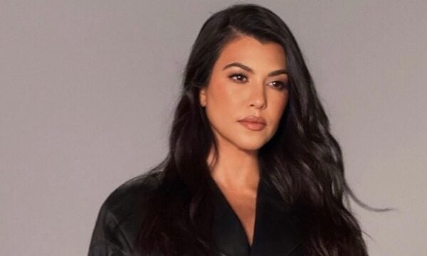 Η Kourtney Kardashian γιόρτασε τα γενέθλιά της με τις πιο εντυπωσιακές αφέλειες που έχεις δει πρόσφατα