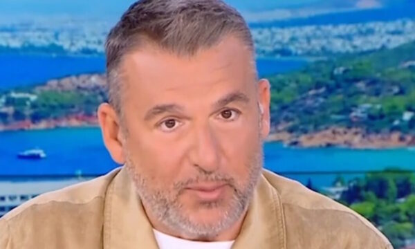 Γιώργος Λιάγκας: «Εμείς που ασχολούμαστε με τη σκοτεινιά και τη λάμψη, είμαστε μαζόχες που επιδιώκουμε να μαυρίσουμε την ψυχή μας;»