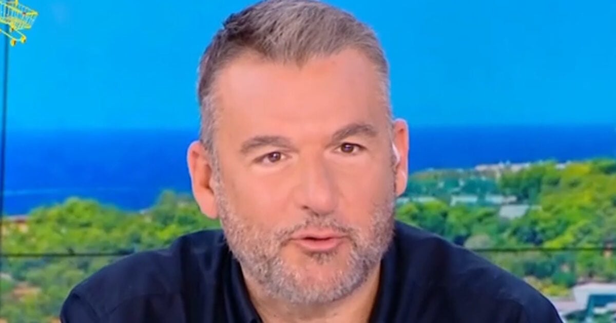 Γιώργος Λιάγκας: «Γιατί παραπλανήσατε το κοινό ότι εξαντλήθηκαν τα εισιτήρια της συναυλίας της Άννας Βίσση σε δύο ώρες;»