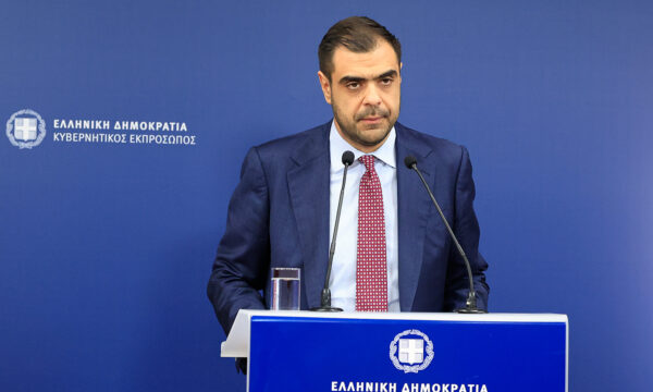 Μαρινάκης: Καθιερώνουμε διαφάνεια και στα τοπικά κανάλια – Τακτοποιούμε μια δεκαετή εκκρεμότητα