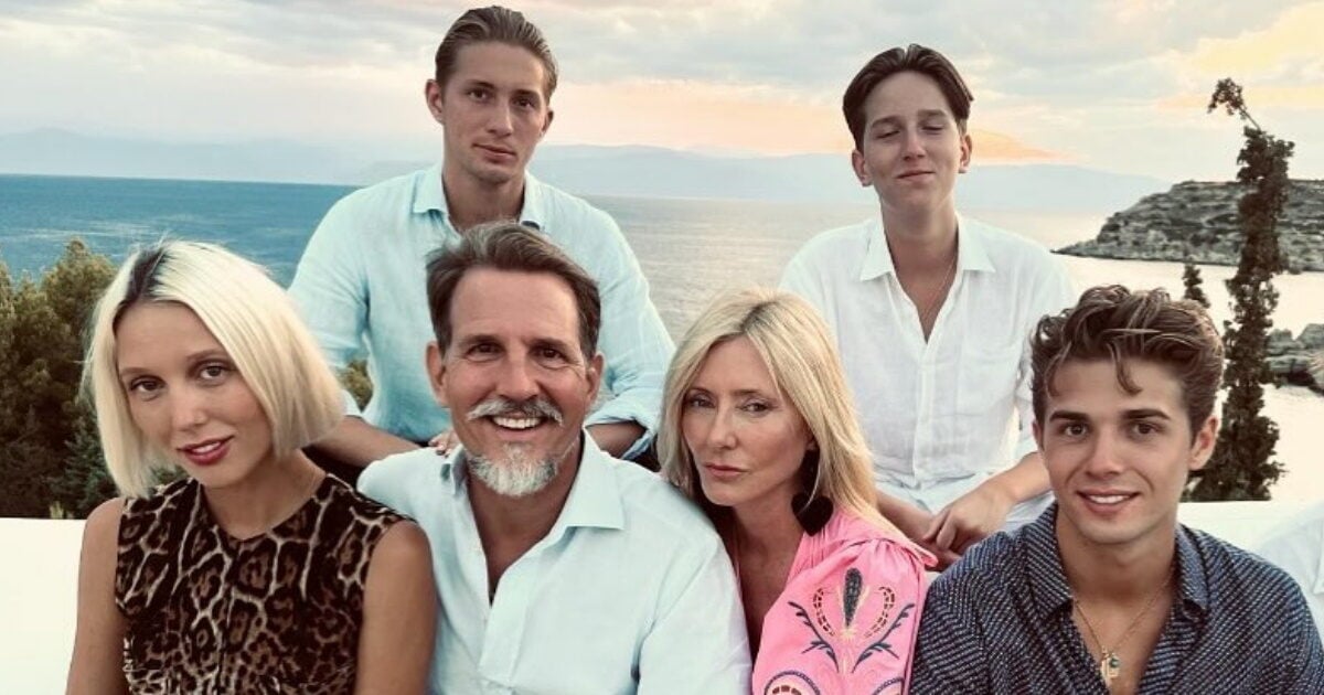 Παύλος Ντε Γκρες – Μαρί Σαντάλ: Οικογενειακό Πάσχα στο Harbour Island στις Μπαχάμες – Εικόνες από την εξοχική τους κατοικία