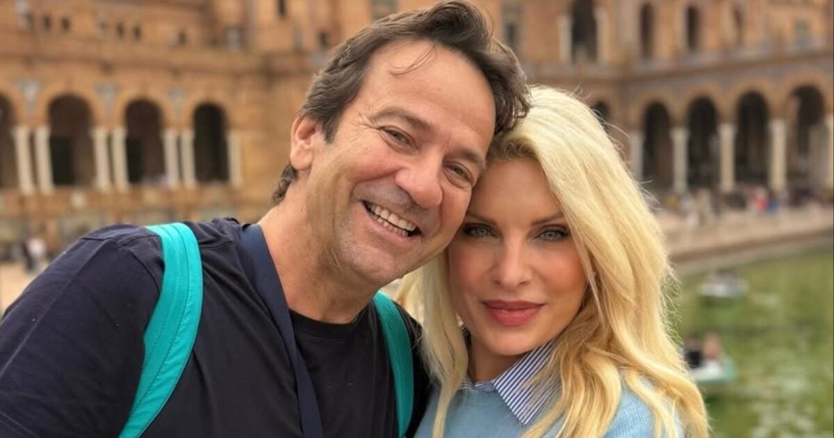 Ελένη Μενεγάκη και Μάκης Παντζόπουλος: Φωτογραφίζονται μαζί στην Ισπανία – Το ταξίδι και το μήνυμα της παρουσιάστριας