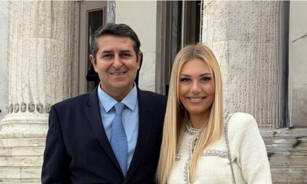 Τίνα Μεσσαροπούλου: Η συγκινητική ανάρτηση για τον σύζυγό της, Γιώργο Μυλωνάκη που βρίσκεται στη ΜΕΘ
