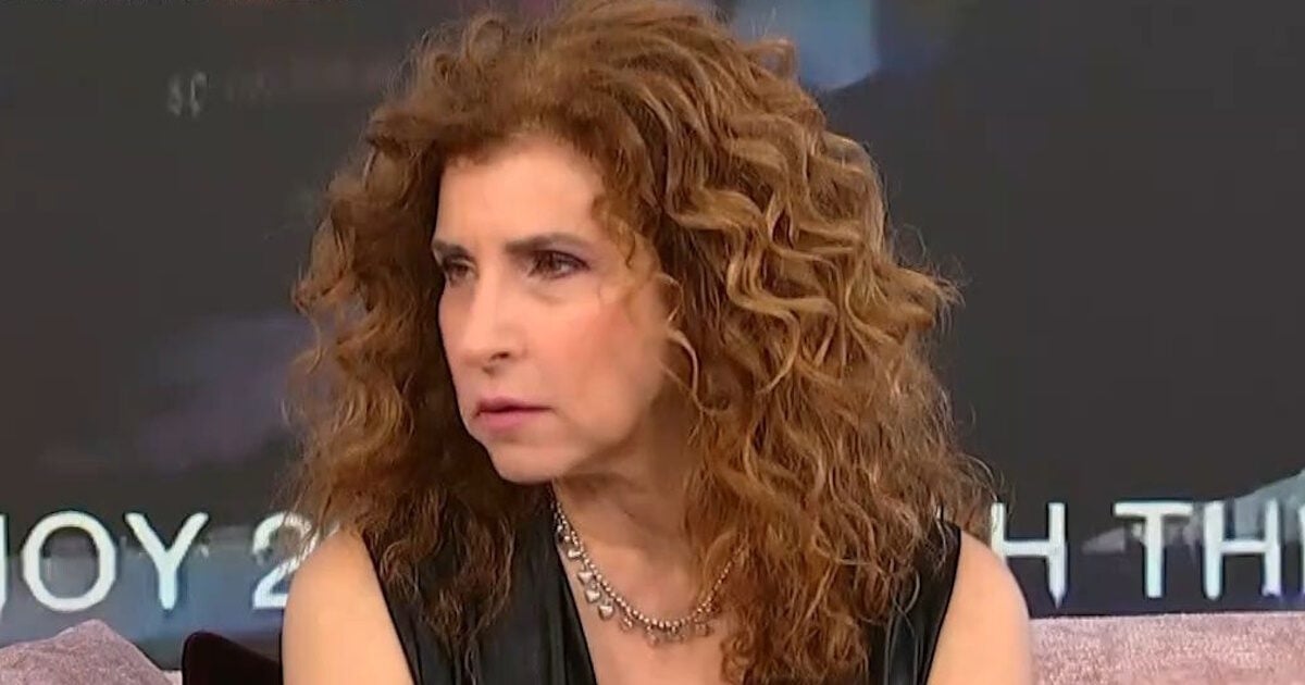 Μαρία Παπαλάμπρου: «Αναλαμβάνω τις νομικές υποθέσεις μόνη μου – Ονειρευόμουν να γίνω δικηγόρος»