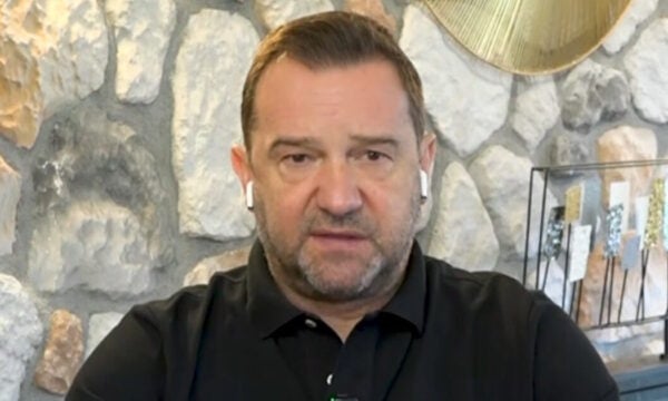 Νίκος Πλακιάς – Τέμπη: Η συγκλονιστική αποκάλυψη για τις τελευταίες στιγμές των κοριτσιών του – «Ανακαλύψαμε τι έλεγαν»