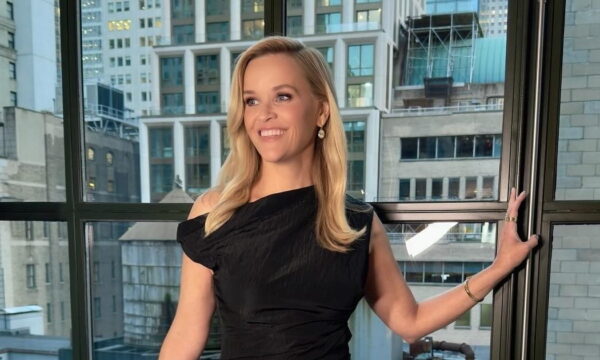 Reese Witherspoon: «Δεν θεωρώ ότι οι υπολογιστές πρέπει να υποκαταστήσουν τους ανθρώπους» – Η ανταπόκριση στις αντιδράσεις