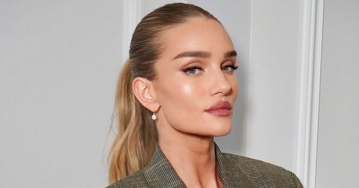 Η Rosie Huntington-Whiteley διαθέτει το χτένισμα που προβάλλει τα highlights με τον πιο εντυπωσιακό τρόπο