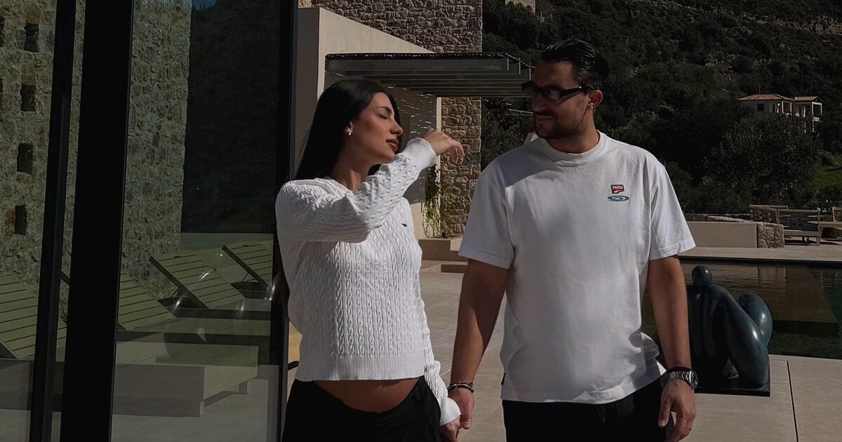 Σάκης Κατσούλης: Το αστείο σχόλιο για την κοιλιά της Μαριαλένας Ρουμελιώτη στον 6ο μήνα εγκυμοσύνης της