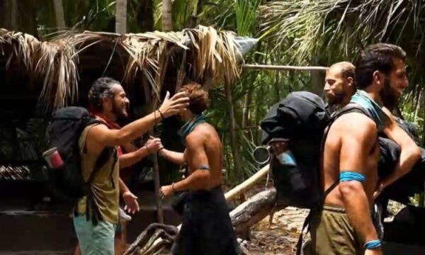Survivor: Η ένωση και οι ατάκες – «Είχα χρόνια να δω 15 ψεύτικα χαμόγελα μαζί»