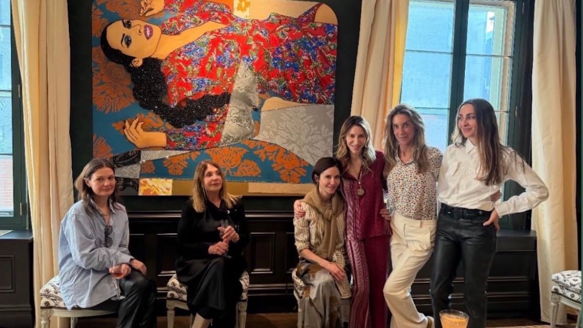 Σοφία Καρβέλα και Catherine Empiricos: Τα πασχαλινά σύνολα που προκάλεσαν συζητήσεις