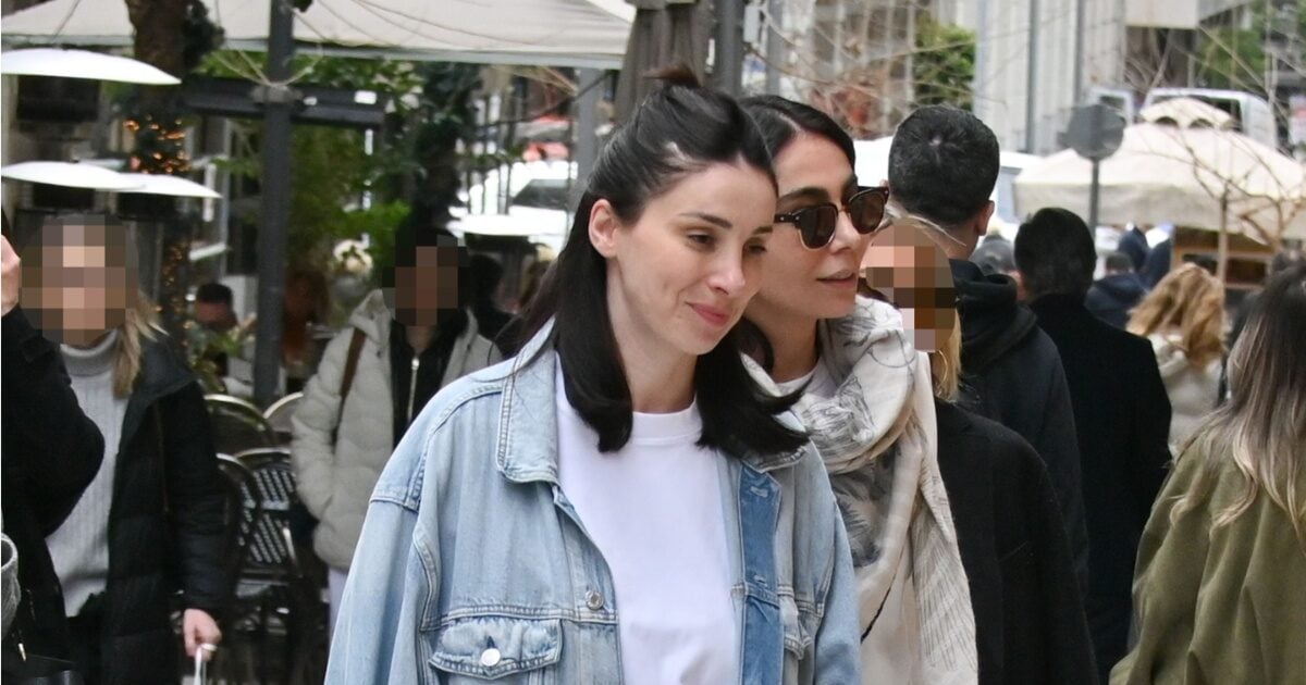 Ολυμπία Χοψονίδου: Βόλτα για αγορές στο κέντρο της Αθήνας με την αδελφή της, Βαλέρια