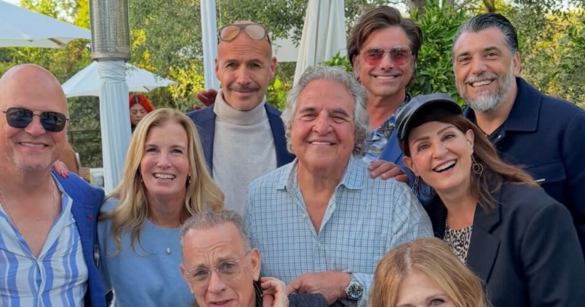 Νία Βαρντάλος: Γιόρτασε το παραδοσιακό ελληνικό Πάσχα με τον αγαπημένο της – Μαζί τους ο Τομ Χανκς και η Ρίτα Γουίλσον