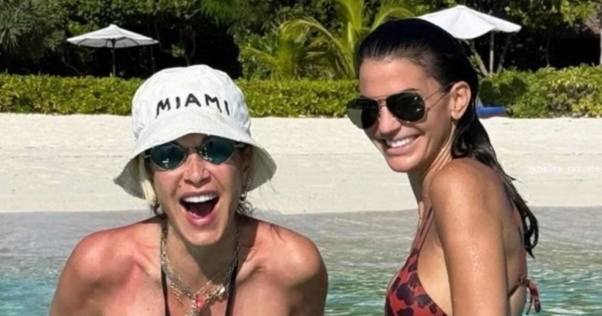 Άννα Βίσση – Δήμητρα Κούστα: Φρέσκα στιγμιότυπα από τις διακοπές τους στη Γαλλική Πολυνησία