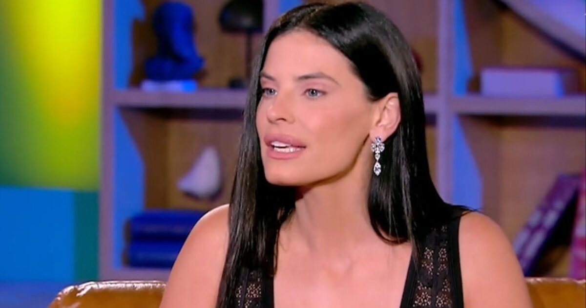 Χριστίνα Μπόμπα: Οι προκλήσεις μετά τη γέννηση των διδύμων και η δυναμική με τον Σάκη Τανιμανίδη – «Εγώ θα εκνευριστώ περισσότερο»