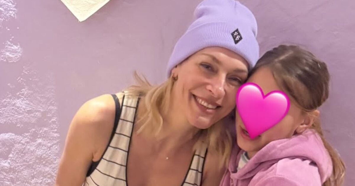 Ζέτα Δούκα: Ανασκόπηση του φετινού Πάσχα στην Τήνο και οι όμορφες στιγμές με την κόρη της – Φωτογραφίες