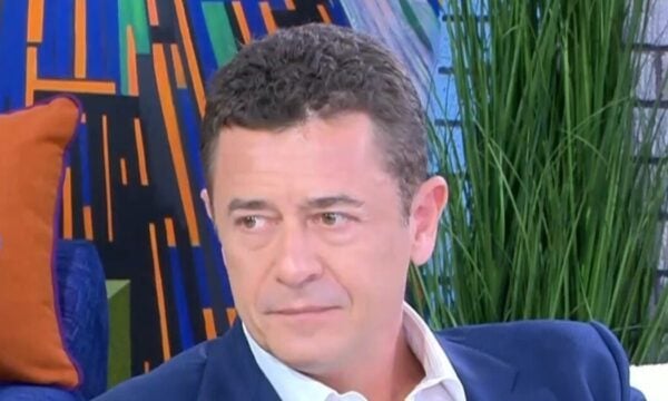 Αντώνης Σρόιτερ για Σία Κοσιώνη: «Η αναχώρησή της ήταν εξαιρετικά αξιοπρεπής, έχει αφήσει το αποτύπωμά της»