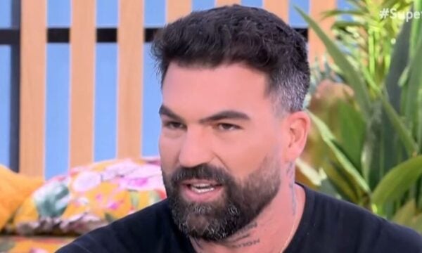 Δημήτρης Αλεξάνδρου: «Όταν είσαι γονιός και θέλεις να ξαναρχίσεις τη ζωή σου, νιώθεις κάποιες ενοχές» – Η εμφάνιση στο πλατό με τραγούδι της Ρίας Ελληνίδου
