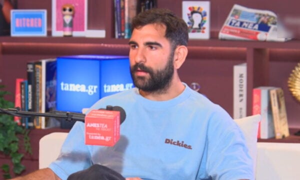 Καταιγιστικός ο Δημήτρης Φιλιππίδης: «Κατέρρευσε η εικόνα του πατέρα μου – Ακόμη και σήμερα δεν τον αναγνωρίζω»