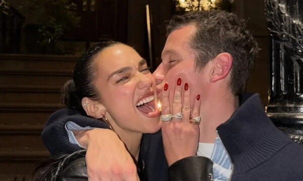Dua Lipa – Callum Turner: Ένωσαν τις ζωές τους με πολιτικό γάμο στο Λονδίνο