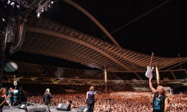 Iron Maiden: Άναψαν «φλόγες» στο ΟΑΚΑ – Περισσότεροι από 50.000 λάτρεις της μέταλ συμμετείχαν
