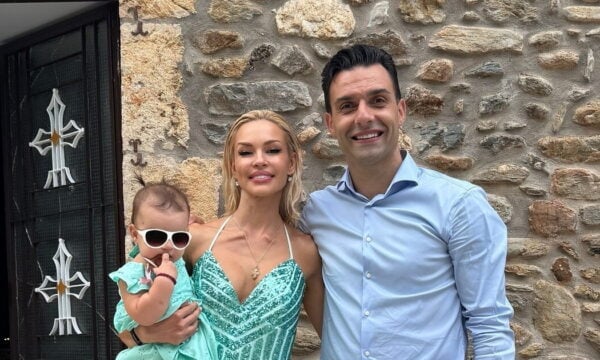 Βίκυ Κάβουρα – Γιώργος Τζαβέλλας: Ένωσαν τις ζωές τους λίγες μέρες πριν τη βάφτιση της κόρης τους υπό πλήρη μυστικότητα