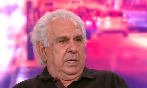 Κώστας Καζάκας: «Αναζητούσα τα λόγια την ύστατη στιγμή, ίδρωνα, και δήλωνα ότι δε θέλω να ξαναπαίξω»